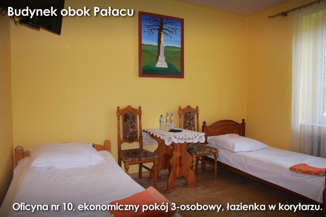 Palac W Czyzowie Szlacheckim Czyzow Szlachecki Chambre photo