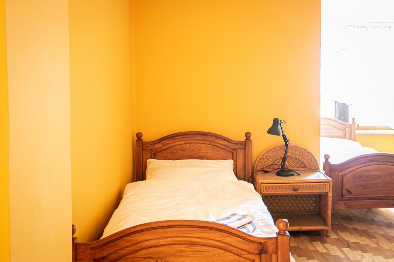 Palac W Czyzowie Szlacheckim Czyzow Szlachecki Chambre photo