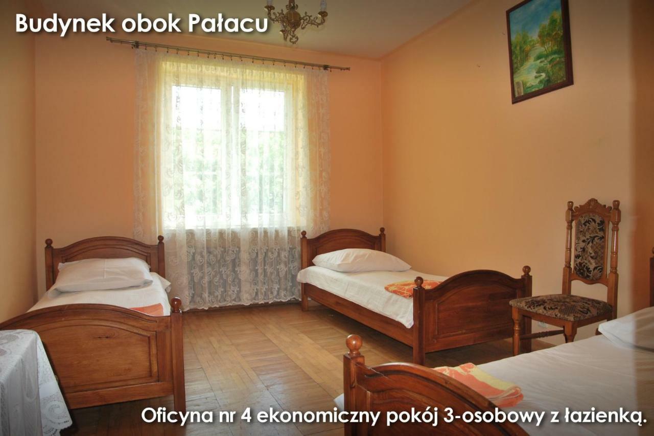 Palac W Czyzowie Szlacheckim Czyzow Szlachecki Chambre photo