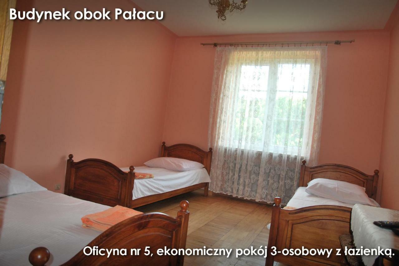 Palac W Czyzowie Szlacheckim Czyzow Szlachecki Chambre photo