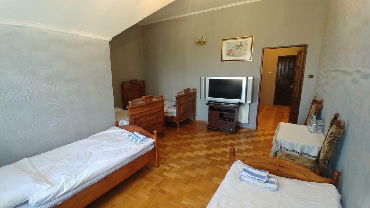 Palac W Czyzowie Szlacheckim Czyzow Szlachecki Extérieur photo