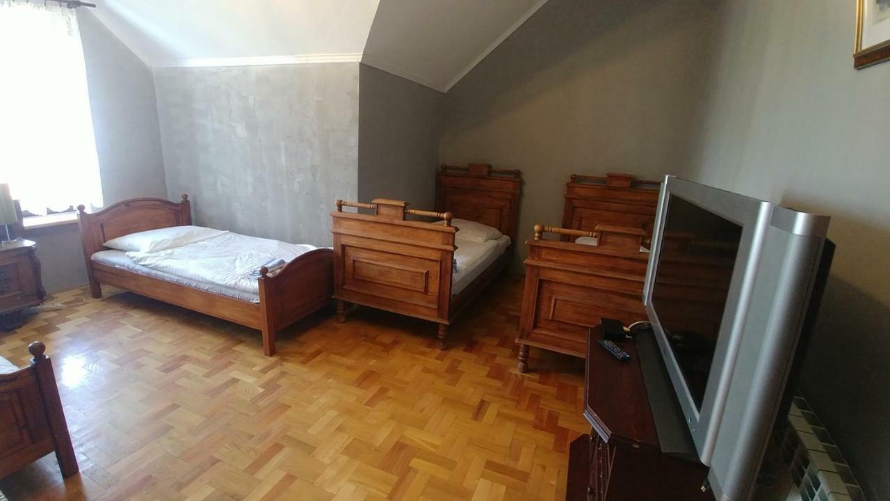 Palac W Czyzowie Szlacheckim Czyzow Szlachecki Extérieur photo